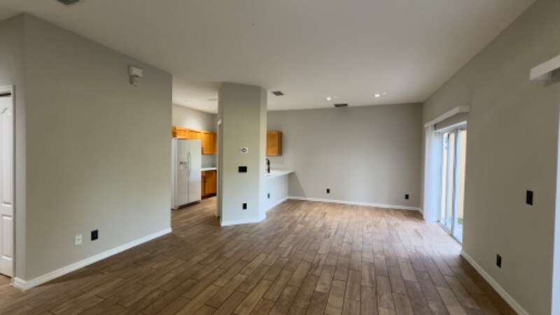 Building Photo - 9011 Iron Oak Ave