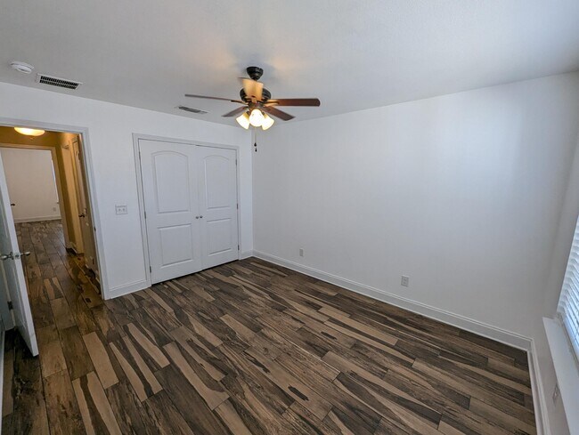 Building Photo - 2216 Chapparel St