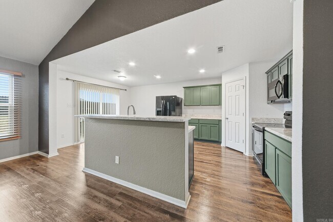 Building Photo - 26 Dunnaway Dr