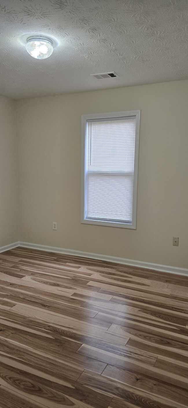 Building Photo - 85 Cashew Ct