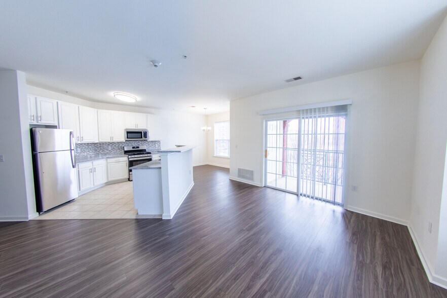 River Place at Rahway Rahway, NJ Apartment Finder