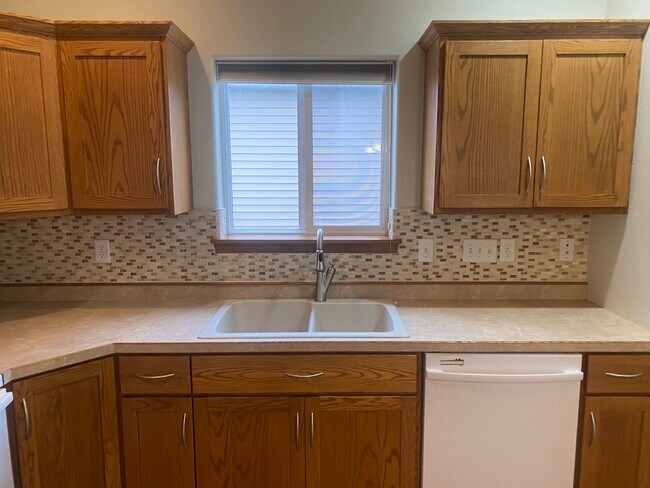 Building Photo - 4742 50th Ave S