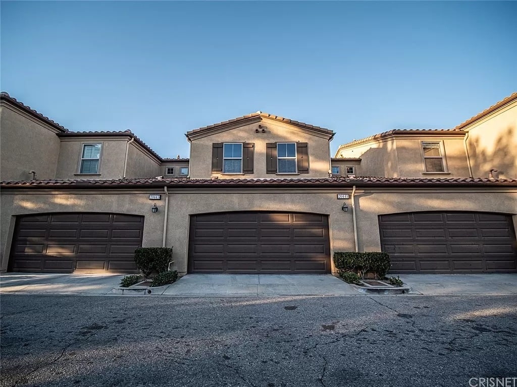 Building Photo - 20441 Paseo Altisse