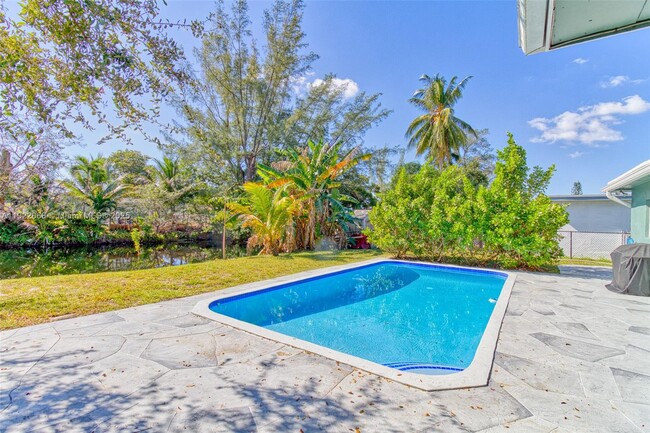 Building Photo - 6510 NW 21st St