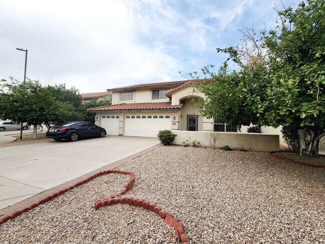 Building Photo - Marshall Ranch 5 bedroom!!  Available Now.