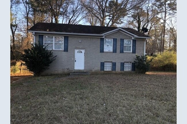 Primary Photo - Charming 5 Bed/2 Bath home in Riverdale!