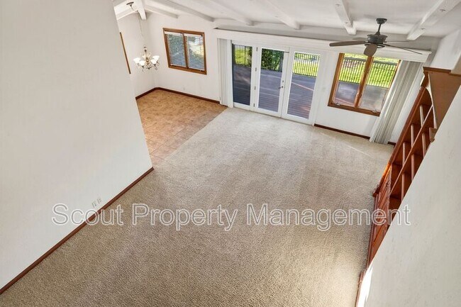 Building Photo - 38285 Oaktree Loop