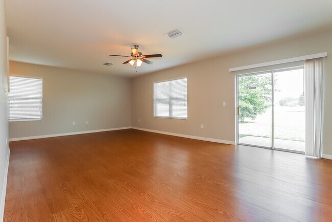 Building Photo - 4011 Bramblewood Loop