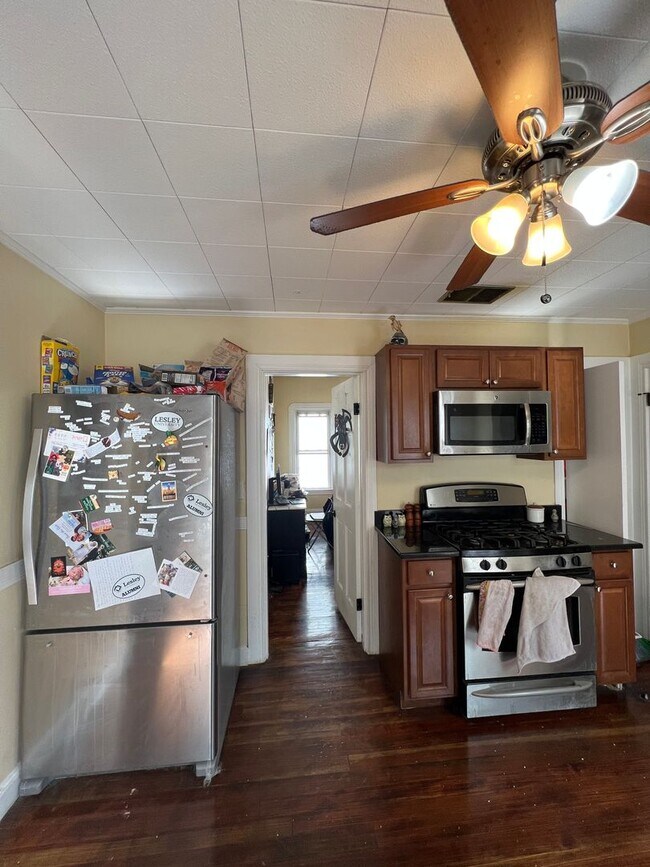 Building Photo - 21 Chandler St