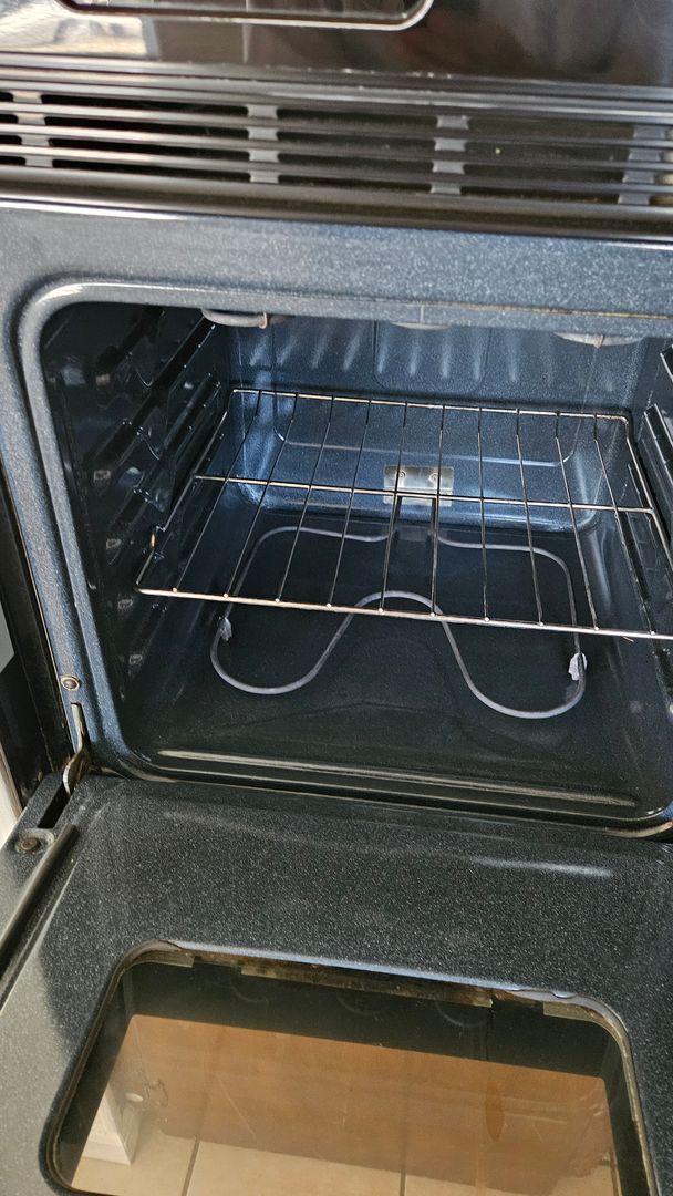 Building Photo - Affordable 3 Bedroom Home for $2100 Rent, $2100 Deposit, 1st Month Free with Lease!