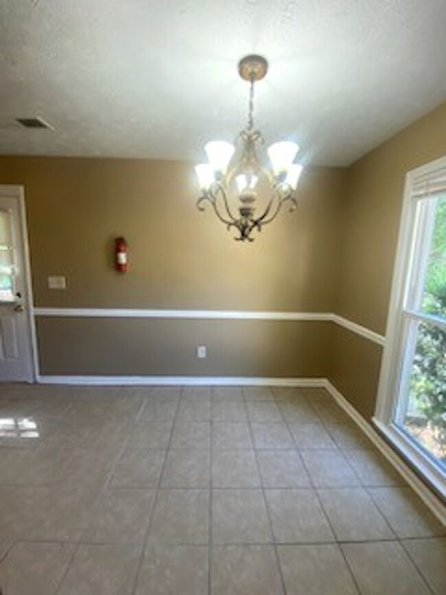Building Photo - 6674 Foxdale Dr