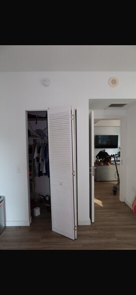 Building Photo - 300 S Biscayne Blvd