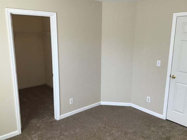 Building Photo - 6641 Sugar Valley Dr