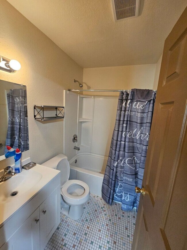 Interior Photo - 7825 W Hampton Ave (8 Unit)