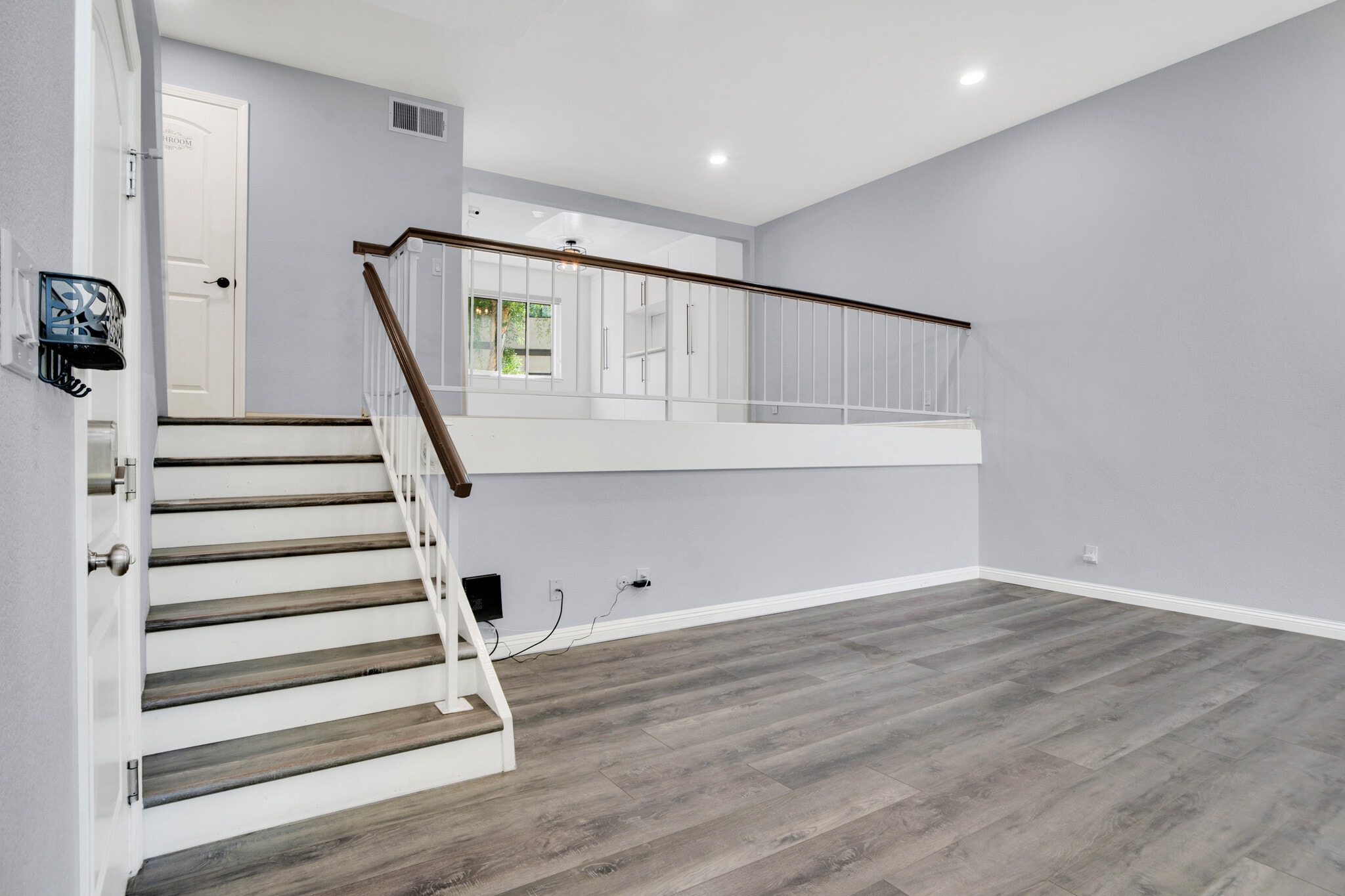 Living Room - 9000 Vanalden Ave