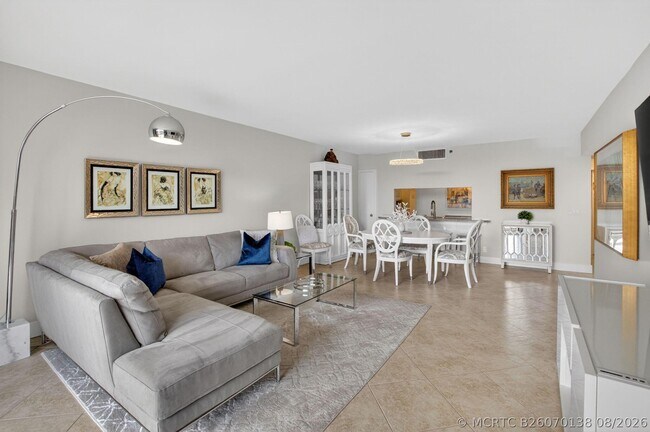 Building Photo - 4748 S Ocean Blvd