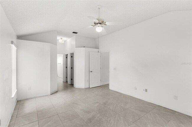 Building Photo - 12517 Pica St