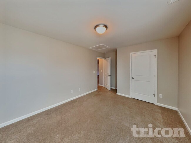 Building Photo - 113 Cornfield Ln