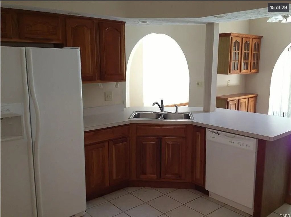 Building Photo - 2770 Torrey Pines