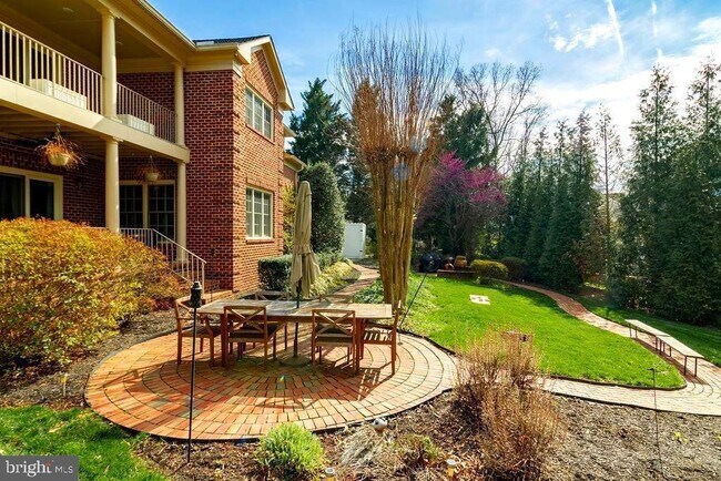 Building Photo - 14932 Alpine Bay Loop