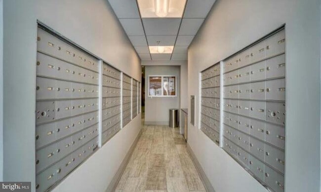 Building Photo - 3650 S Glebe Rd