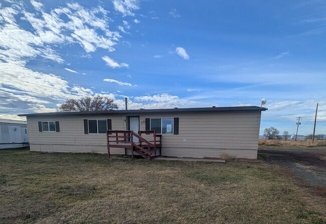 Primary Photo - 8216 Homedale Rd