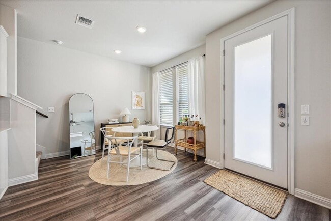 Building Photo - 7612 Mandela Bend