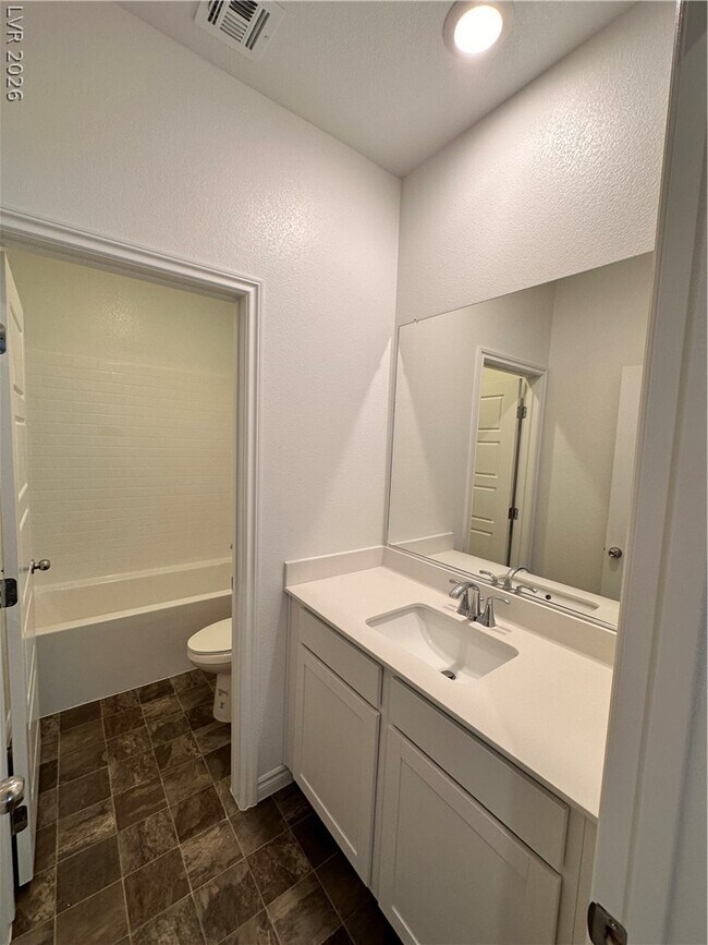Building Photo - 4487 Sawyer Rdg St