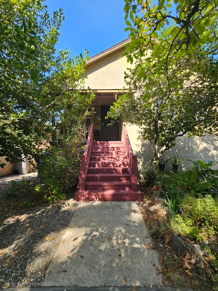 Building Photo - 1313 U St