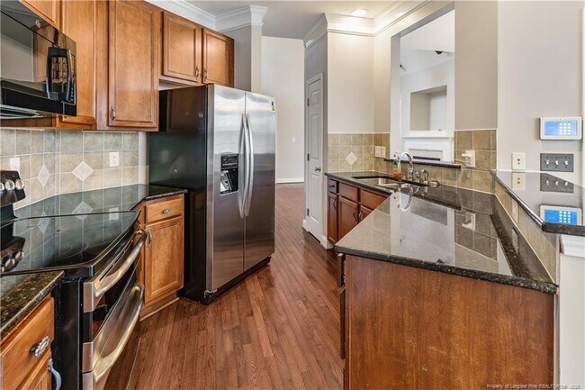 Building Photo - 136 Cottswold Ln