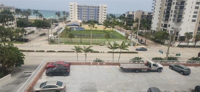 Building Photo - 1600 S Ocean Dr