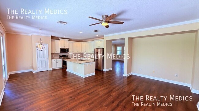 Building Photo - 10263 Malpas Point