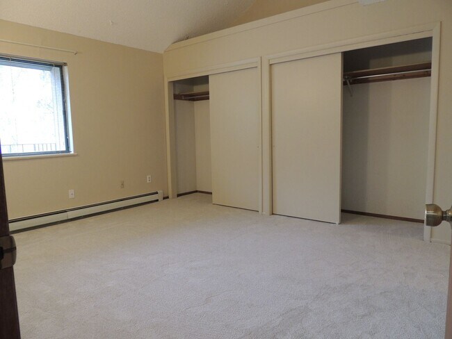 Building Photo - 636 Horizon Dr