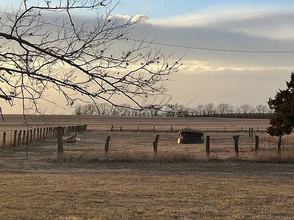 Primary Photo - 8747 N 143rd St E