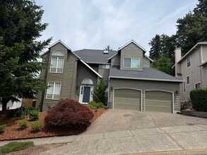 Building Photo - Light-Filled 3 Bedroom Retreat with Waterfall & Fully Fenced Yard