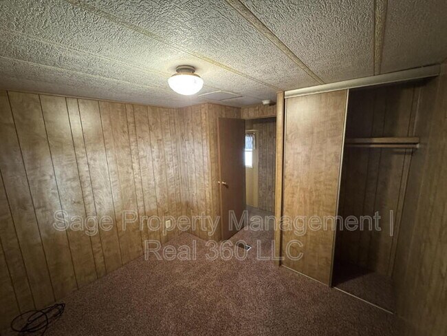 Building Photo - 7635 E Golf Ave