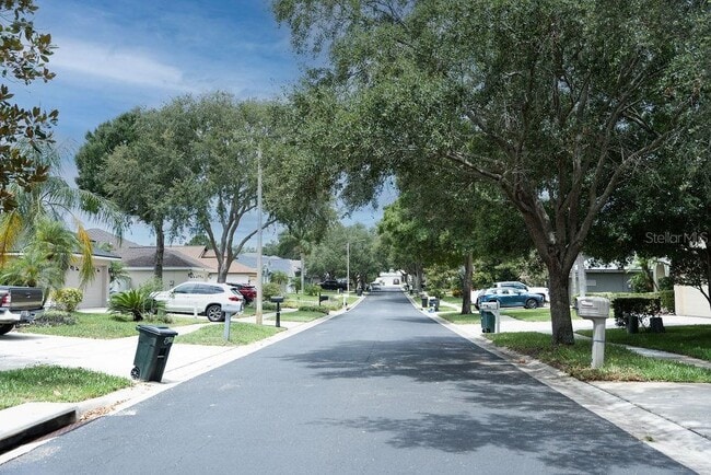 Building Photo - 1282 Paradise Lake Dr