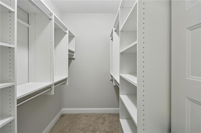 Building Photo - 240 Mystic Ridge Hill