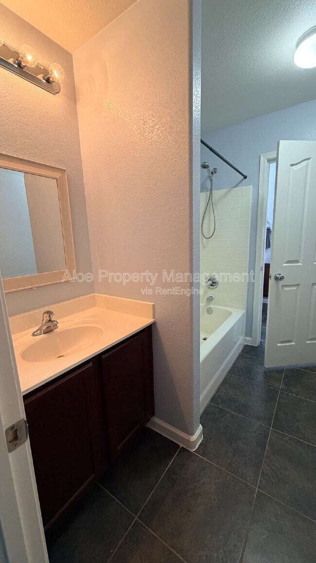 Building Photo - 36532 W Barcelona Ln