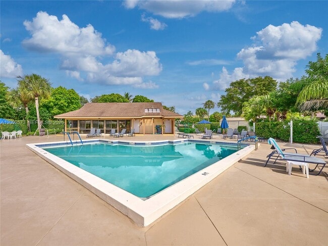 Building Photo - 10143 Mangrove Dr