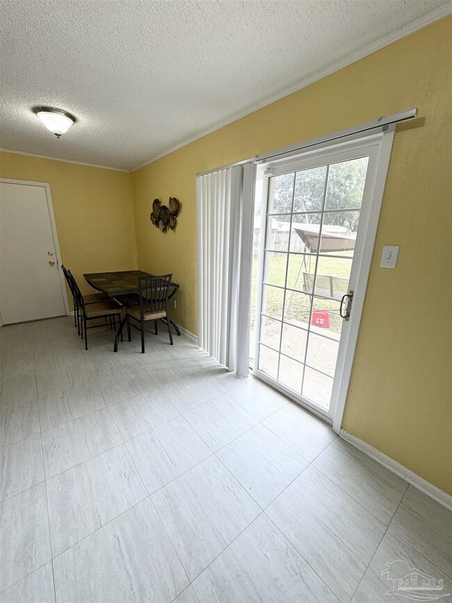 Building Photo - 6320 Denver Ave