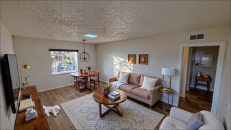 Building Photo - 2928 Piedmont Dr