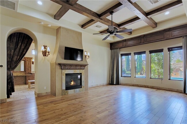 Building Photo - 4365 N Campbell Rd