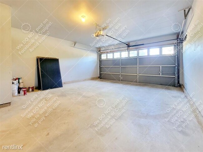 Building Photo - 809 Dogwood Trail