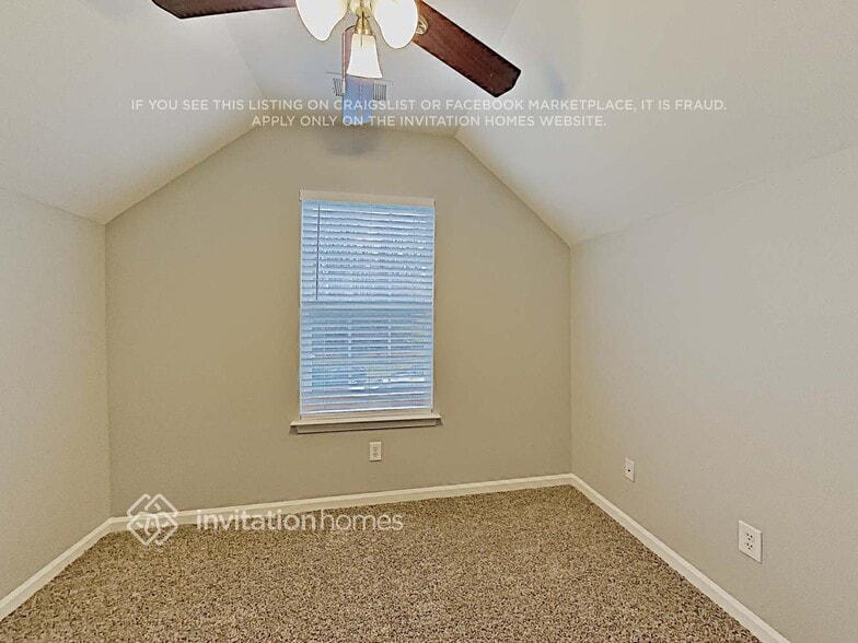 Building Photo - 12122 Stewarts Crossing Dr