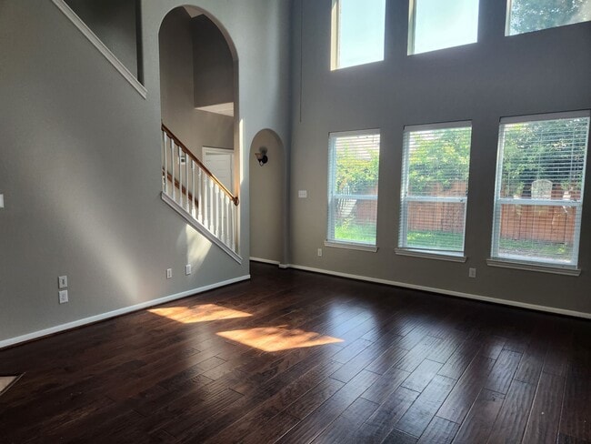 Building Photo - 20676 Oakhurst Meadows Dr