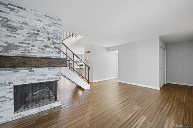 Building Photo - 638 S Youngfield Ct