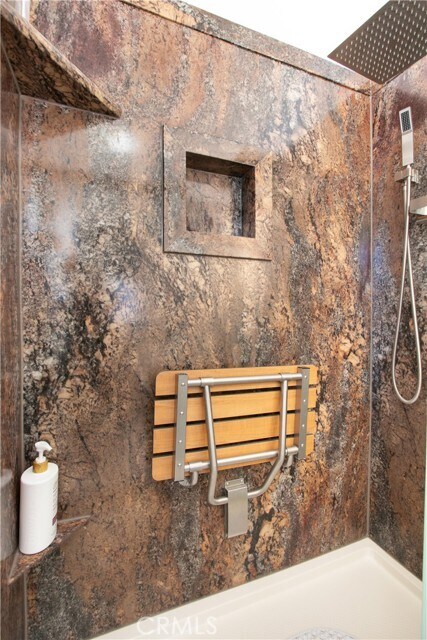 Building Photo - 1034 Thompson Ave