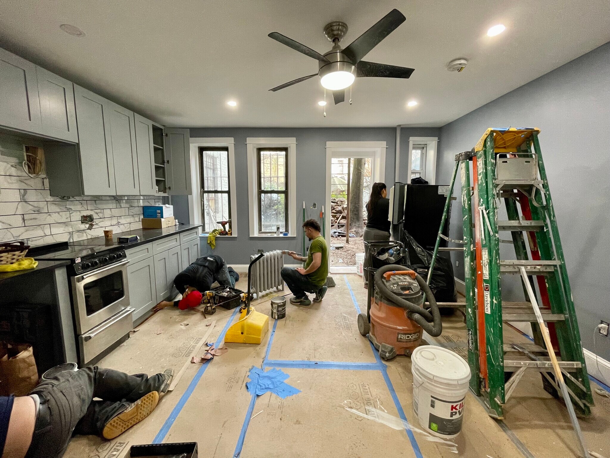 Building Photo - 335 E 116th St