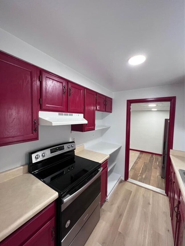 Building Photo - Newly remodeled 2bedroom 1 bath, includes ...